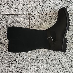 Eddie Bauer women's Magnolia boot in a size 9. Never worn, or even tried on!